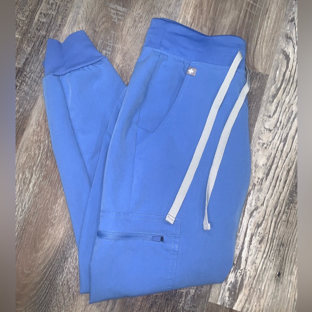 Figs- XXS. Zamora Joggers Petite